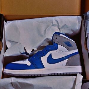Little Kid's Jordan 1 Retro High OG True Blue/White-Cement Grey (FD1412 410) - 3